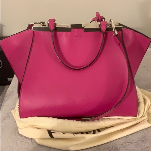 Fendi 3 jours in magenta! - Picture 2 of 12